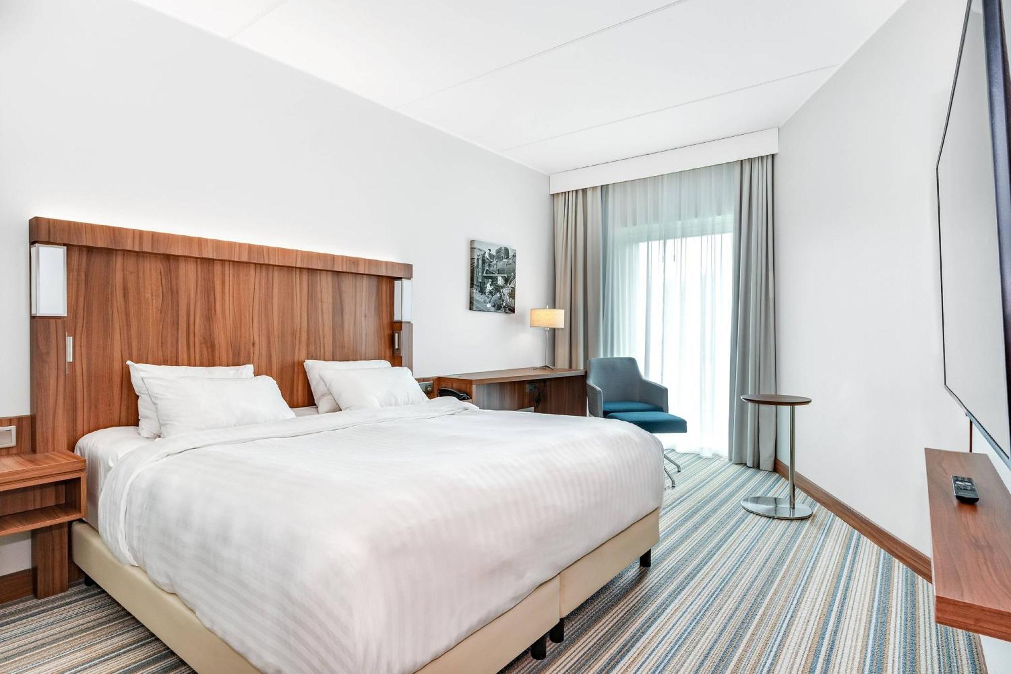 Standard Room King Guest room 1 King,1632314505:JPEG